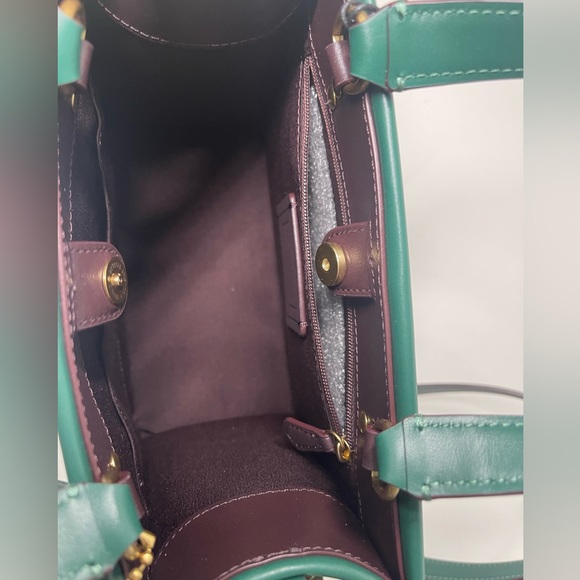 Disney x Coach Dempsey Tote 22 With sled Motif cm844 $516 - Picture 9 of 12